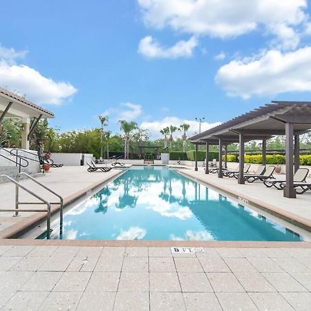 Vibrant 4Br Family Townhome 1 Mile From Disney World And Disney Springs Орландо Екстер'єр фото