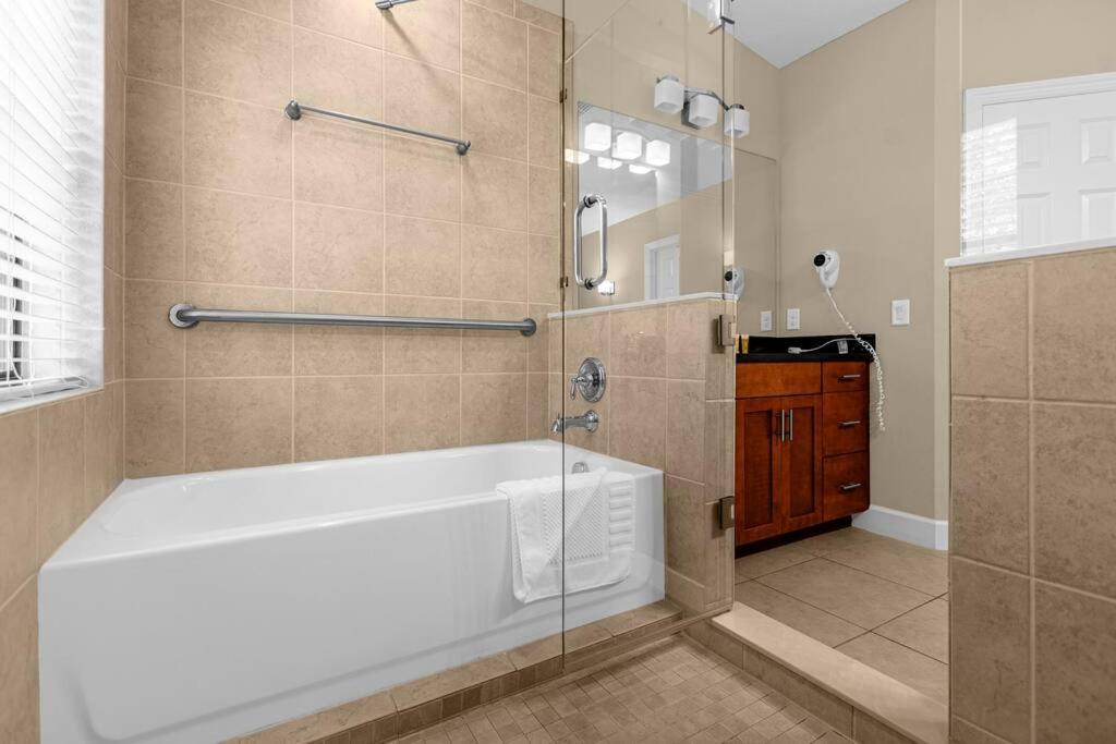 Vibrant 4Br Family Townhome 1 Mile From Disney World And Disney Springs Орландо Екстер'єр фото
